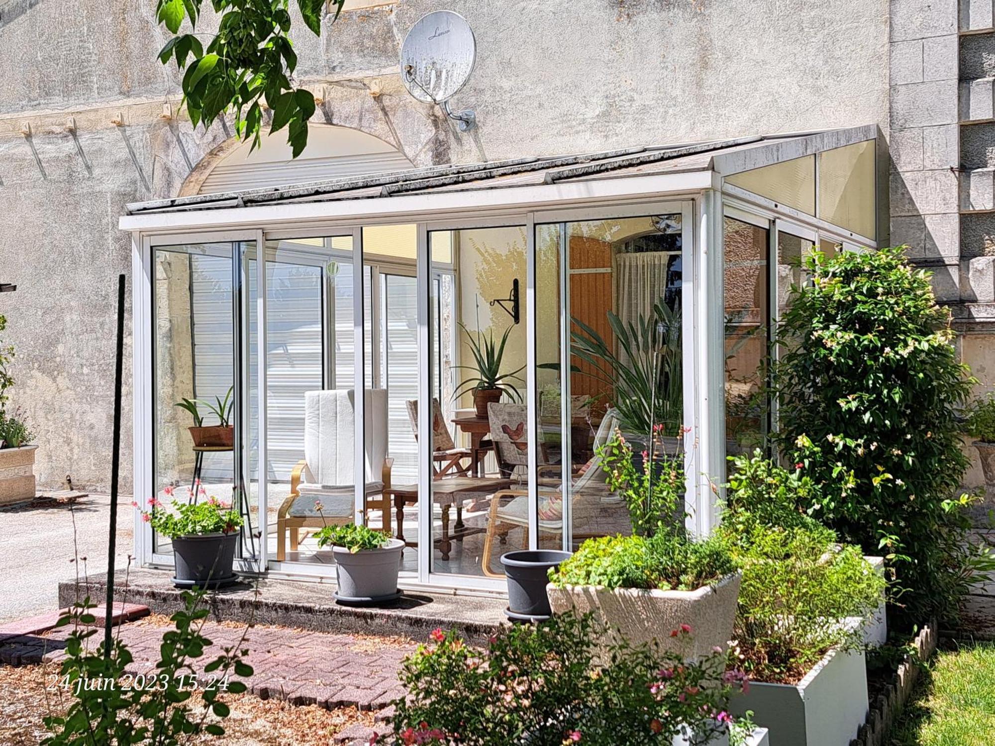 La Metairie Au Milieu Des Vignes Appartement Réaux Buitenkant foto